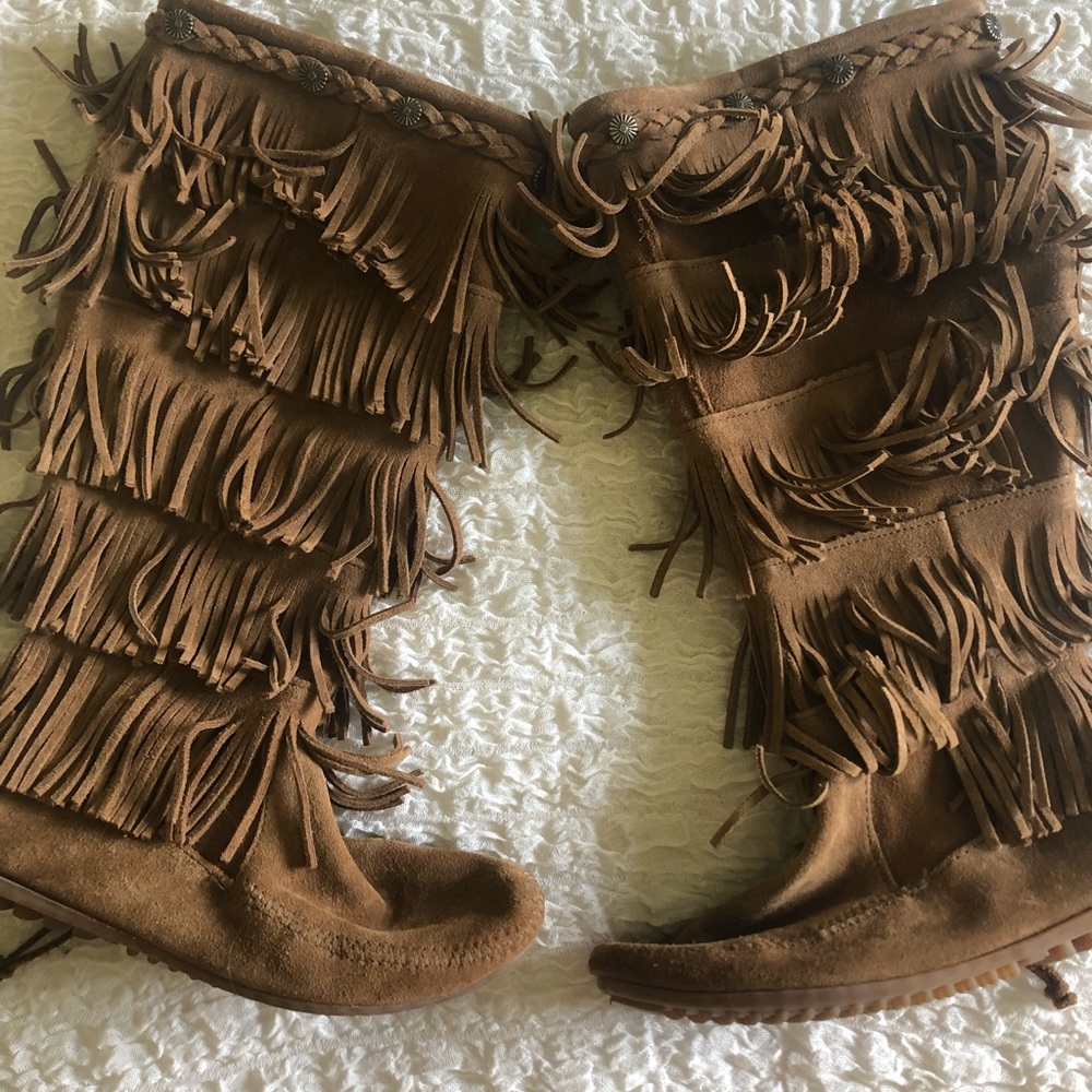 Minnetonka fridge boots